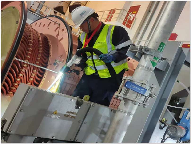 干冰清洗現(xiàn)場照片